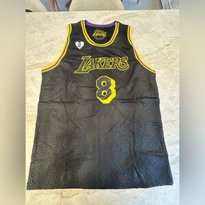 Kobe Bryant Statue Unveiling Night Lakers jersey XL